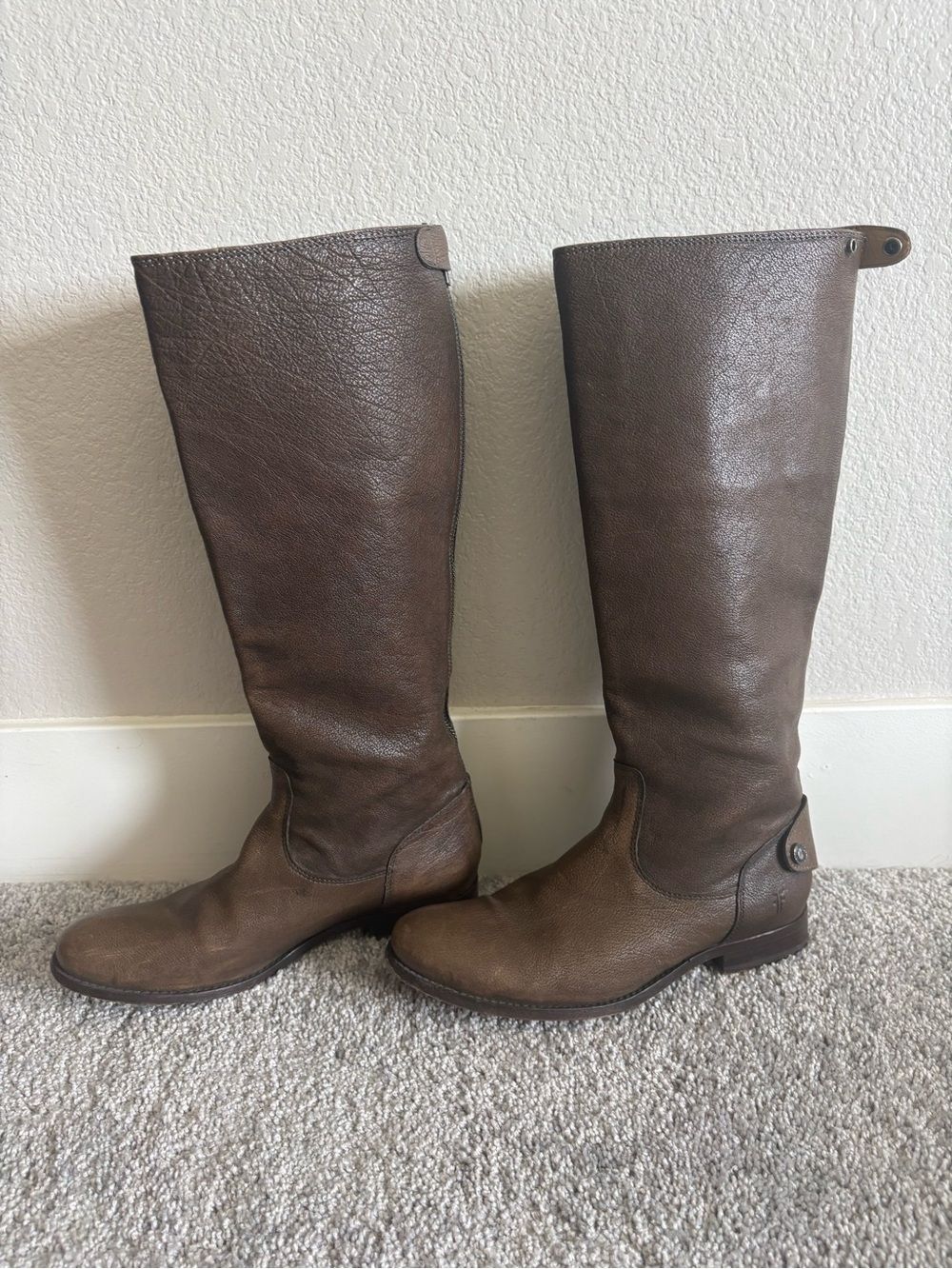 Frye Melissa  zip up Tall Brown Leather Boots size 8 - Picture 13 of 13
